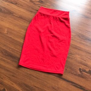 💚 Red stretchy pencil skirt